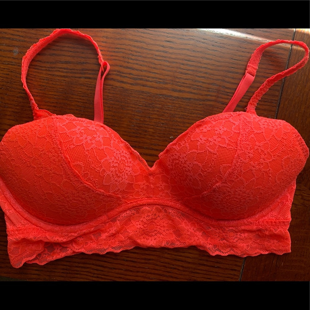VICTORIA SECRET PINK BRALETTE